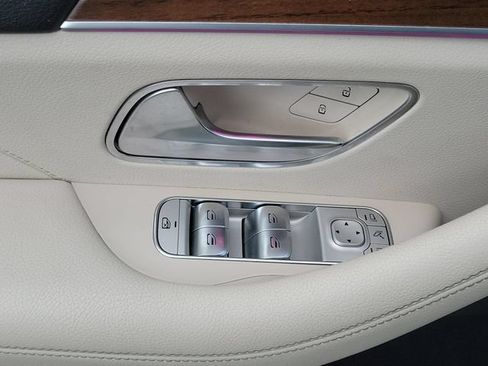 Used 2024 Mercedes-Benz GLS 450 4MATIC image 18