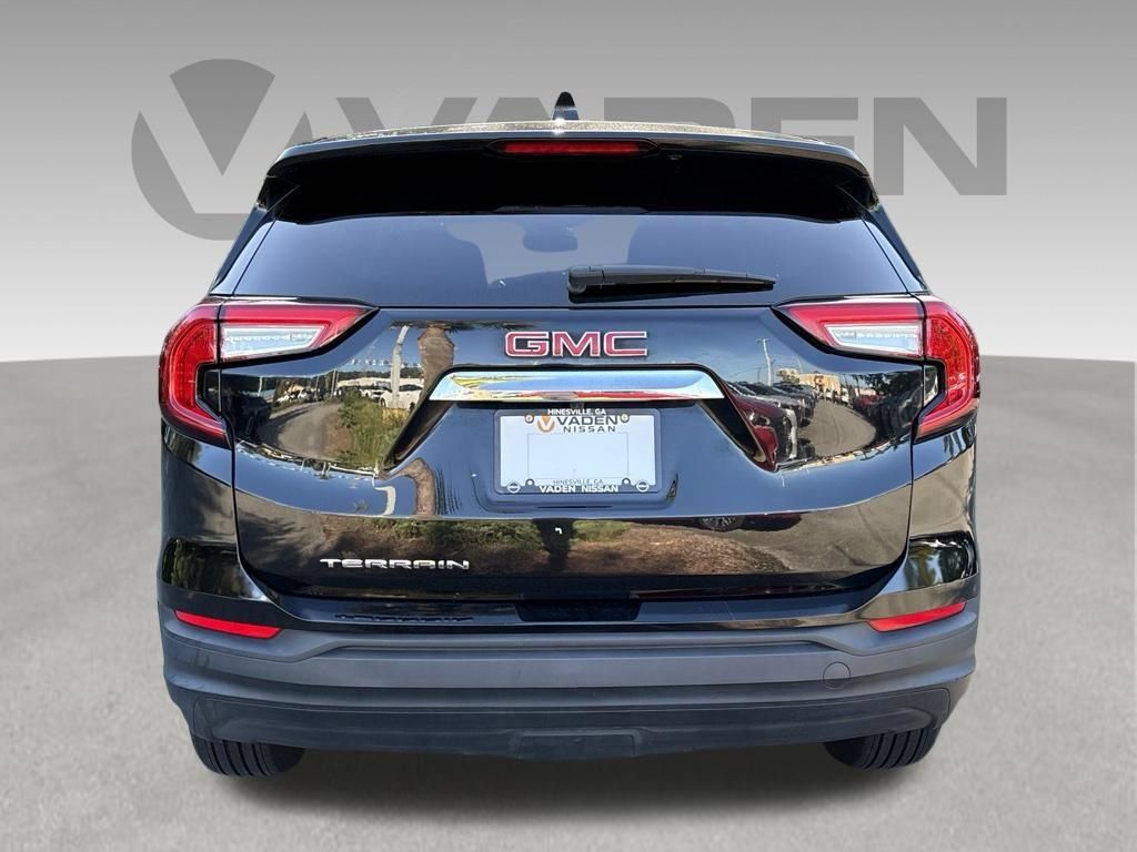 Used 2024 GMC Terrain SLE FWD image 35