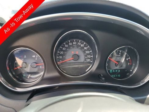 Used 2013 Chrysler 200 Touring w/ S Exterior Appearance Pkg FWD image 10