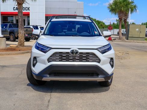 Used 2025 Toyota RAV4 Limited FWD image 26