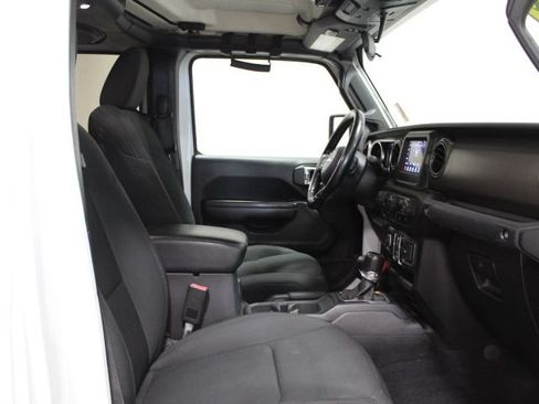 Used 2021 Jeep Gladiator Sport AWD/4WD image 23