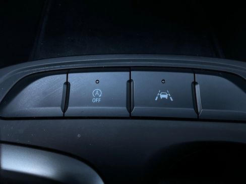 Used 2025 Buick Envista Preferred image 23