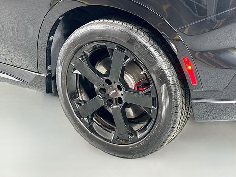 Certified 2025 MINI Cooper Countryman John Cooper Works w/ Comfort Package Max image 13