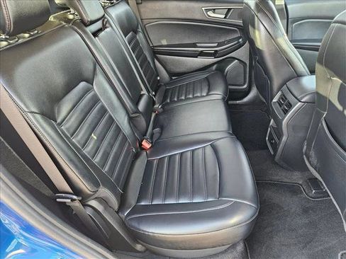 Used 2022 Ford Edge SEL image 17