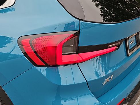 New 2025 BMW X1 xDrive28i w/ Technology Package image 36