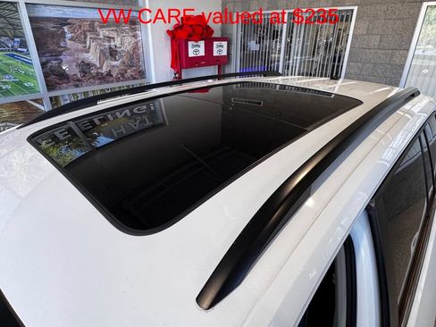 Used 2022 Volkswagen Atlas SE w/ Panoramic Sunroof Package AWD/4WD image 11