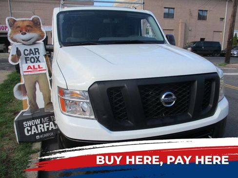 Used 2015 Nissan NV 2500 SV image 2