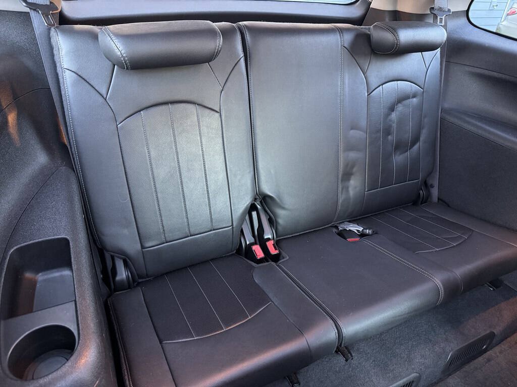 Used 2013 GMC Acadia Denali AWD/4WD image 23
