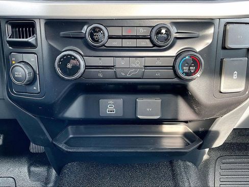 New 2026 Ford F250 XL AWD/4WD image 18
