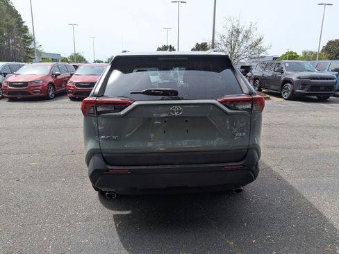 Used 2021 Toyota RAV4 XLE image 2