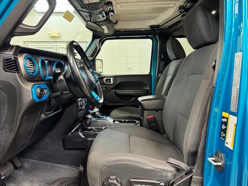 Used 2020 Jeep Wrangler Unlimited Sport S image 12