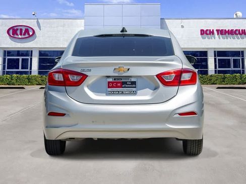 Used 2019 Chevrolet Cruze LS FWD image 5