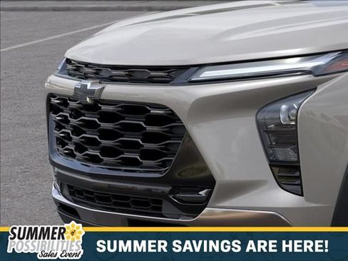 New 2026 Chevrolet Trax ACTIV w/ Sunroof Package FWD image 13