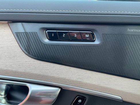 New 2026 Volvo XC90 B6 Plus w/ Protection Package image 10