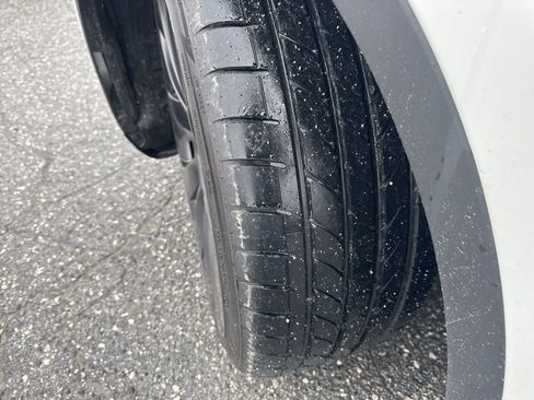 Used 2022 Tesla Model Y Performance image 35