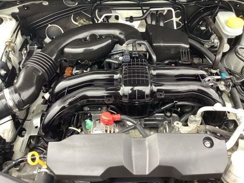 Used 2015 Subaru Crosstrek 2.0i Limited image 14