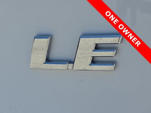 Used 2025 Toyota RAV4 LE FWD image 8