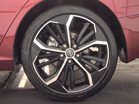 Used 2025 Nissan Altima 2.5 SR AWD/4WD image 11
