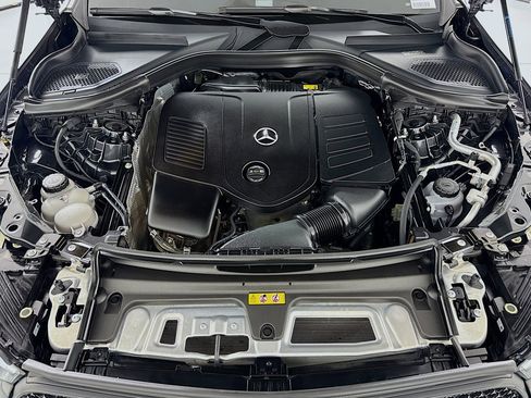 Used 2023 Mercedes-Benz GLC 300 image 11