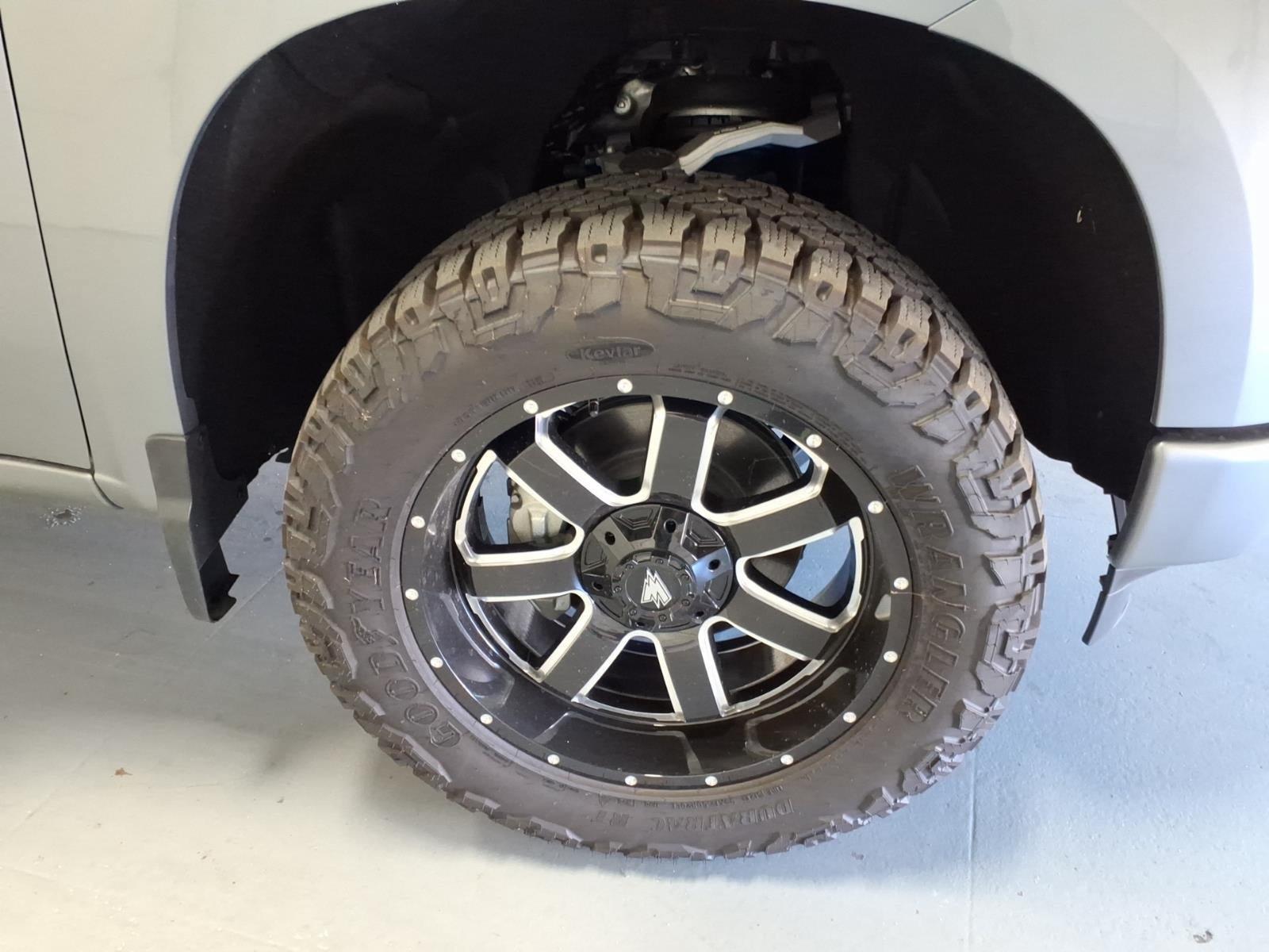 New 2026 Chevrolet Silverado 1500 RST w/ Dark Appearance Package AWD/4WD image 9