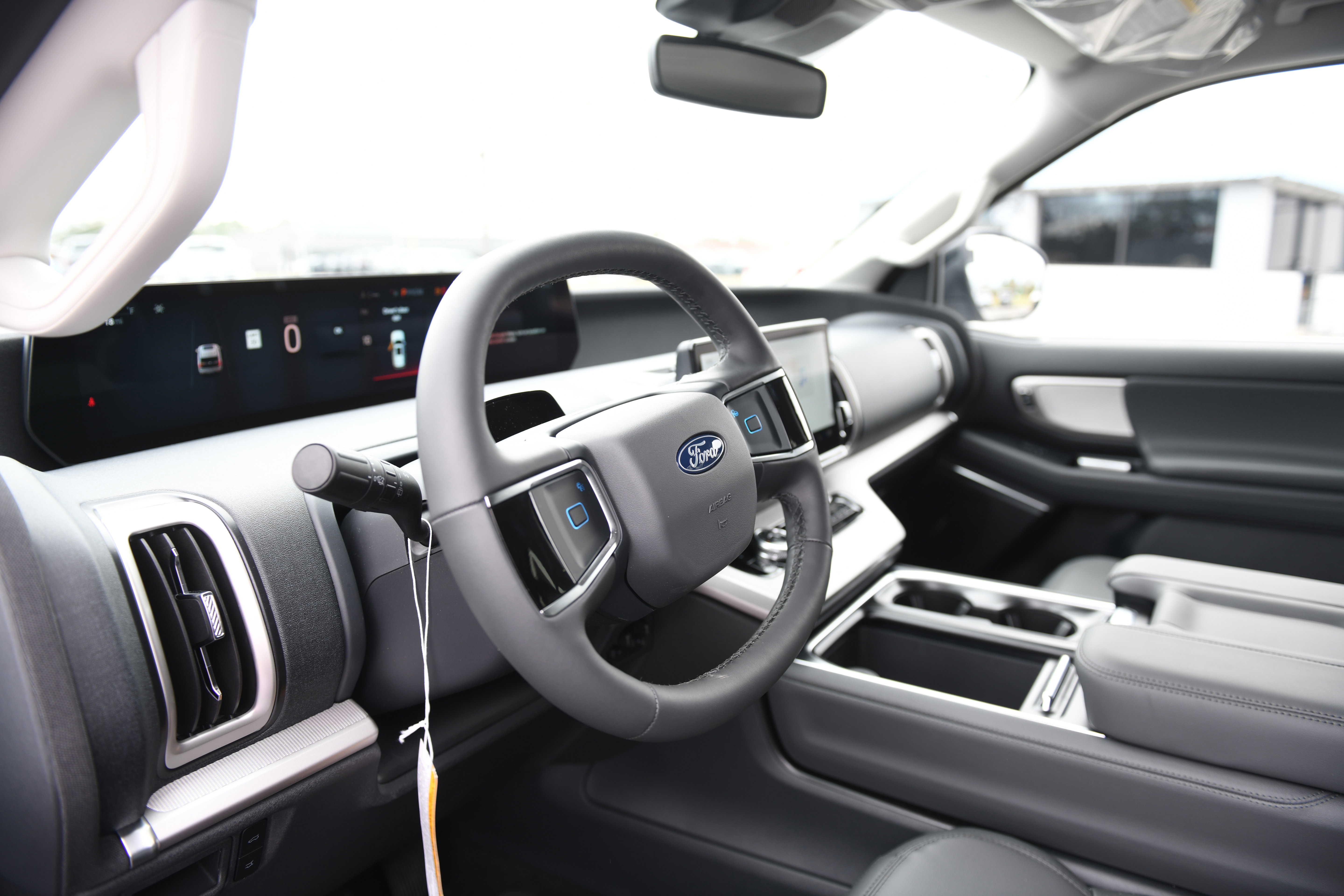 New 2026 Ford Expedition Active RWD image 23