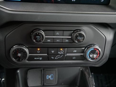 Used 2025 Ford Bronco 2-Door w/ Sasquatch Package AWD/4WD image 23