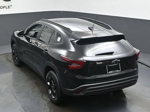 New 2026 Chevrolet Trax LT w/ Driver Confidence Package FWD image 19