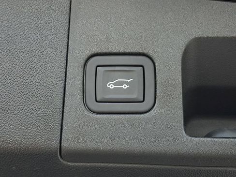 Used 2023 Cadillac XT5 Premium Luxury image 29