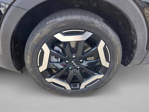 Used 2025 Kia Telluride S AWD/4WD image 9
