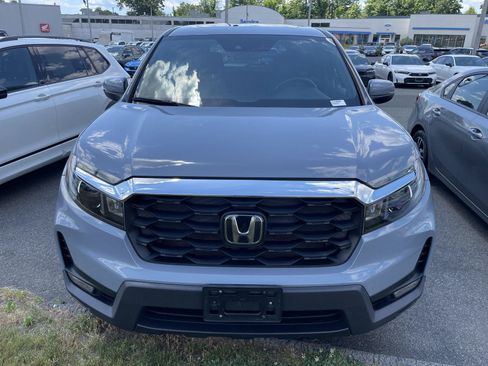Used 2023 Honda Passport EX-L image 2