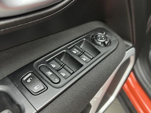 Used 2019 Jeep Renegade Latitude image 11