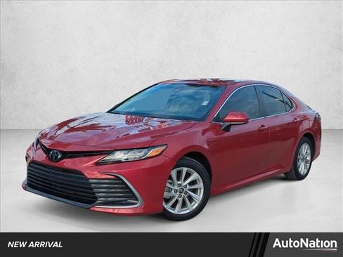 Certified 2024 Toyota Camry LE FWD image 1