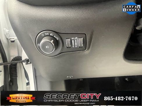 Used 2024 Jeep Compass Limited w/ High Altitude Package image 14