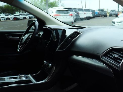 Used 2022 Ford Edge SEL image 31