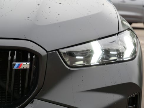 Used 2024 BMW X5 M60i AWD/4WD image 9