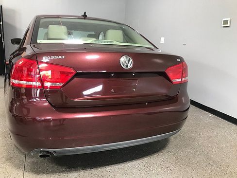 Used 2013 Volkswagen Passat 2.5 SE FWD image 4