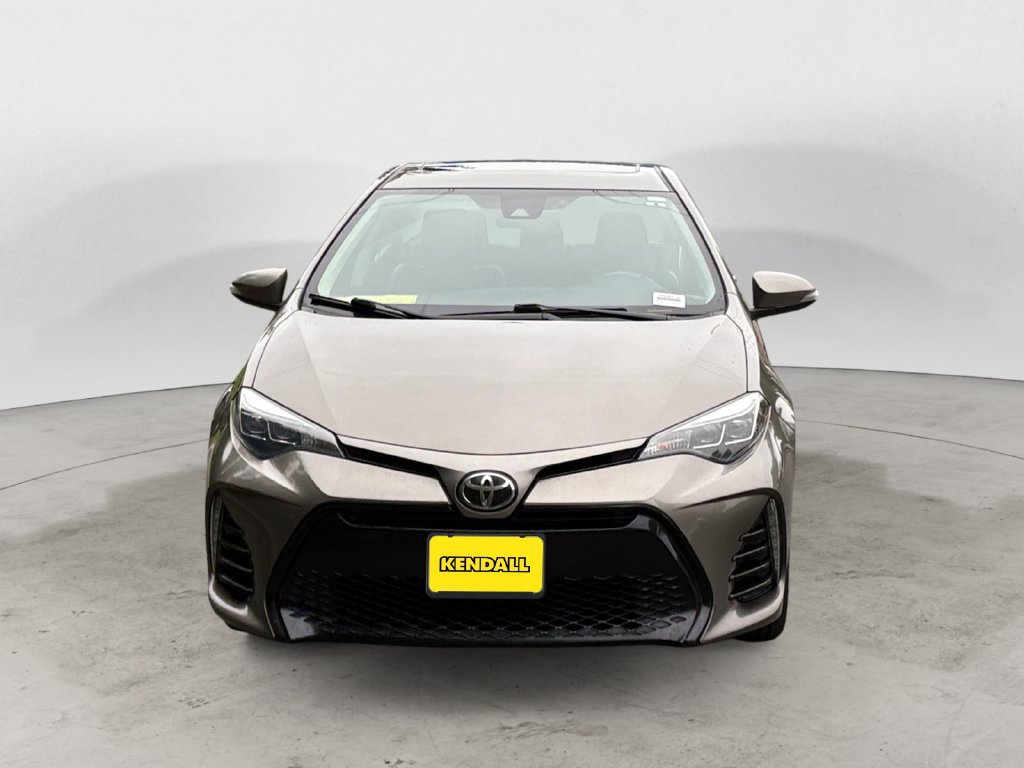 Used 2017 Toyota Corolla SE w/ SE Premium Package FWD image 2