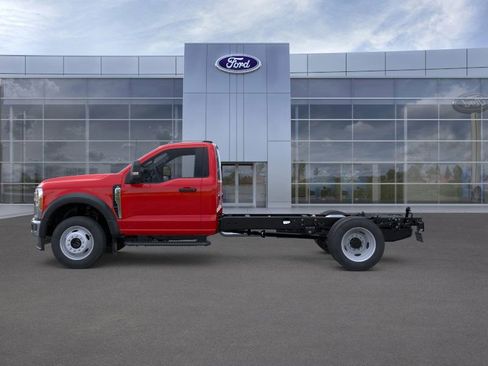 New 2026 Ford F450 XL w/ XL Chrome Package image 3