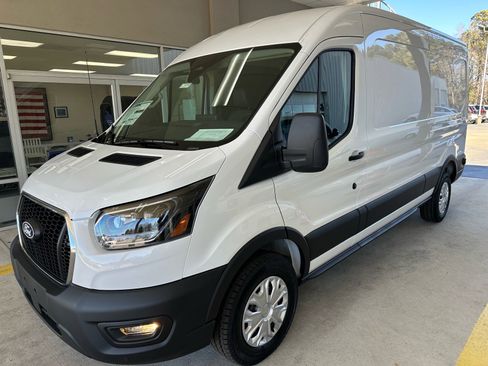 New 2026 Ford Transit 250 148 Medium Roof image 3