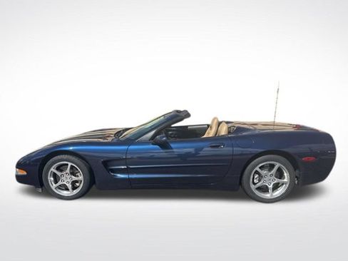 Used 2001 Chevrolet Corvette Convertible w/ Preferred Equipment Group2 RWD image 6