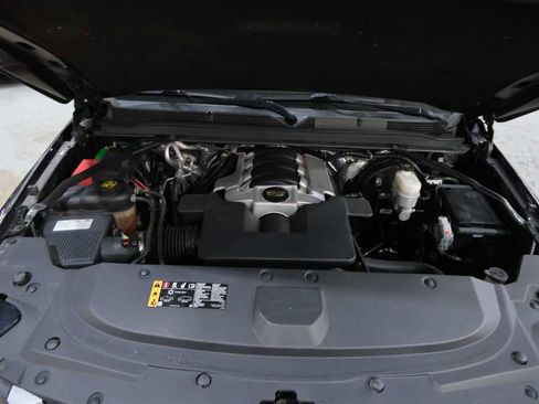 Used 2017 Cadillac Escalade ESV Premium Luxury image 38