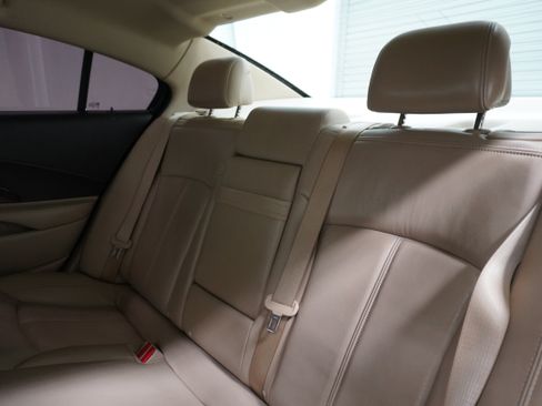 Used 2011 Buick LaCrosse CXL image 11