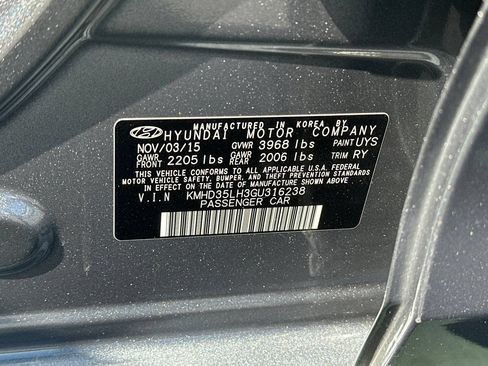 Used 2016 Hyundai Elantra GT w/ Option Group 03 FWD image 29