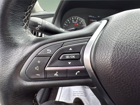 Used 2018 INFINITI Q50 Luxe w/ Essential Package (3.0T Luxe) image 29