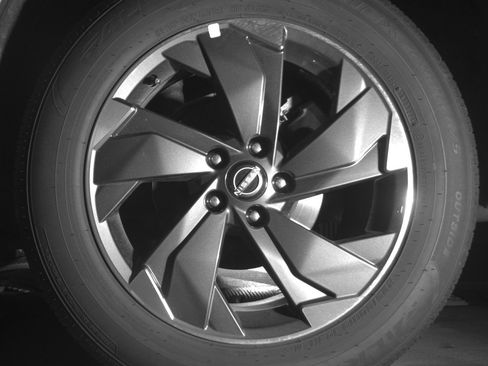 Used 2025 Nissan Rogue SV image 13