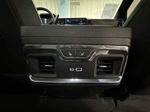 Certified 2024 Chevrolet Silverado 2500 High Country AWD/4WD image 20