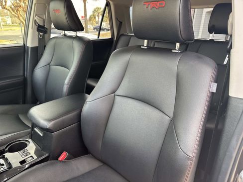 Used 2018 Toyota 4Runner TRD Off-Road Premium image 21