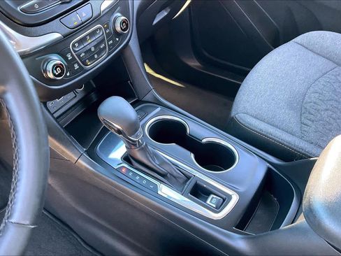 Used 2024 Chevrolet Equinox LT image 16