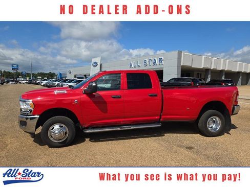 Used 2024 RAM 3500 Tradesman w/ Chrome Appearance Group AWD/4WD image 1