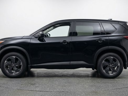 Used 2025 Nissan Rogue SV AWD/4WD image 5